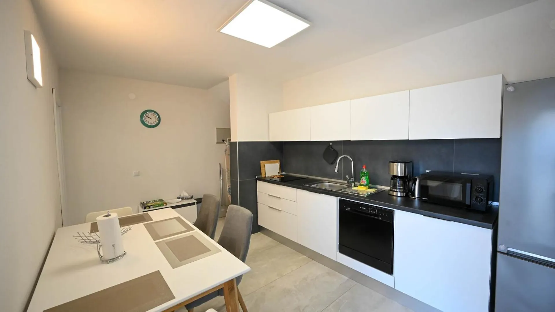 Casa Mira Apartments Liznjan